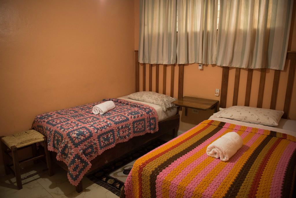 Hostal Dona Chava Pedernales Exteriör bild