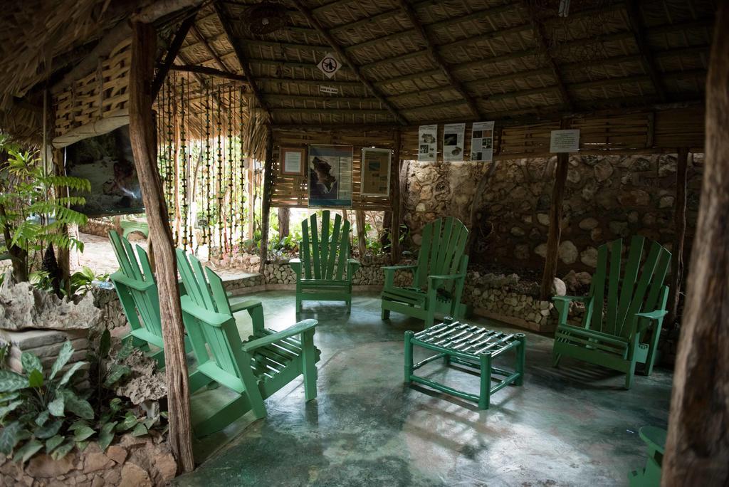 Hostal Dona Chava Pedernales Exteriör bild