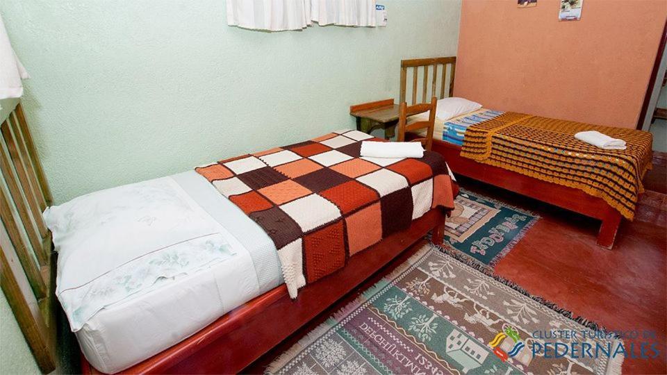 Hostal Dona Chava Pedernales Exteriör bild